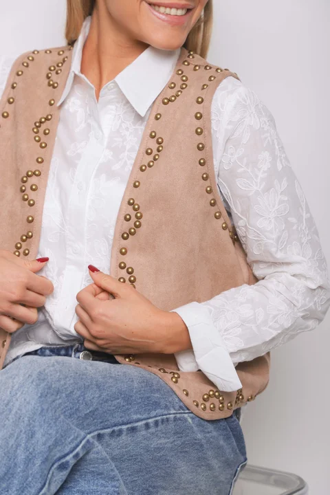 Chaleco RAWSON Gamuza Tachas GU70278