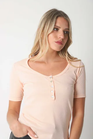 Remera Kyara Morley Abotonada - Vista 4