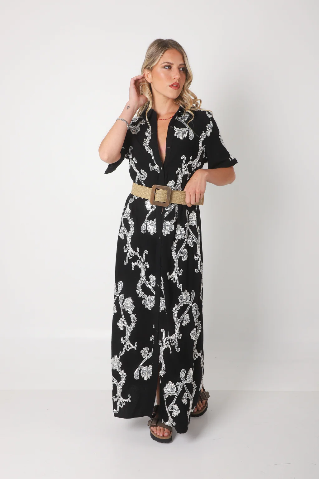 Vestido LAVIN Camisero de Lino Bordado GU0539