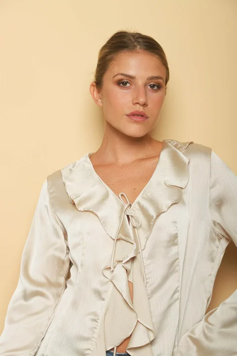 Blusa WENDY SATEN C/Volados GU0343