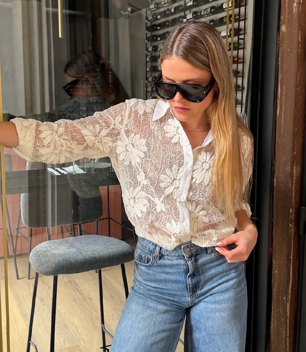 Camisa DARLIN Con Encaje y Bordado GUK70283