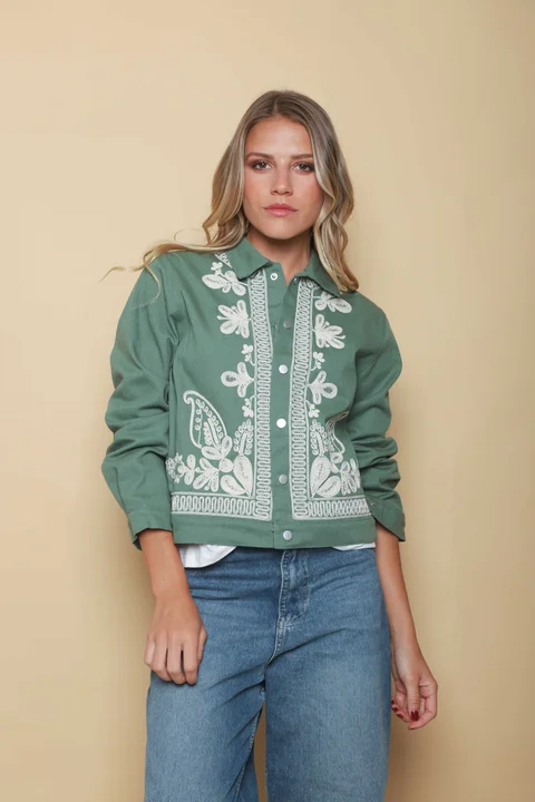 Chaqueta FORTY de Gabardina Bordada GUF6005