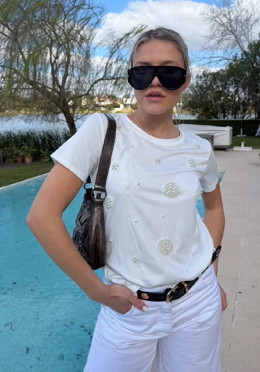 Remera KERZ con Perlas al Tono GU336790