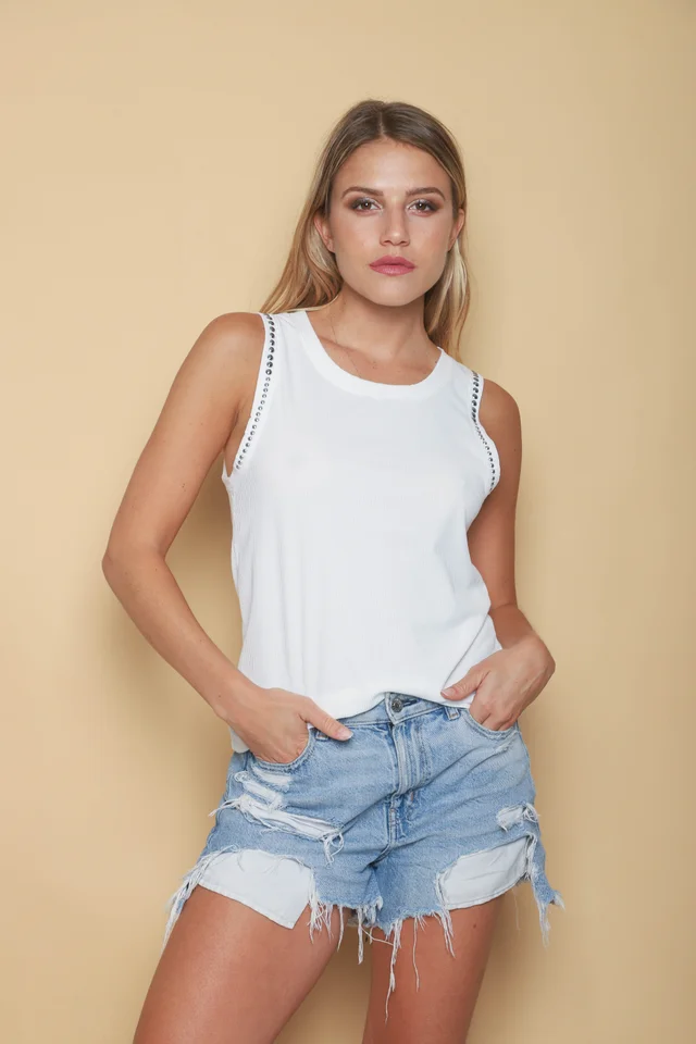 Musculosa DARE Morley Bombe c/ Tachas