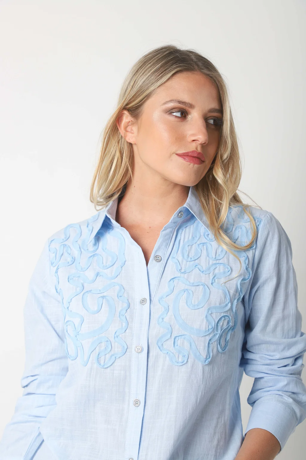 Camisa SARA Lino c/ Botones Strass GUK70144