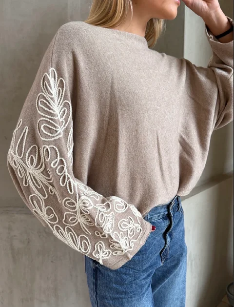 Sweater CLOUD Bordado GU847