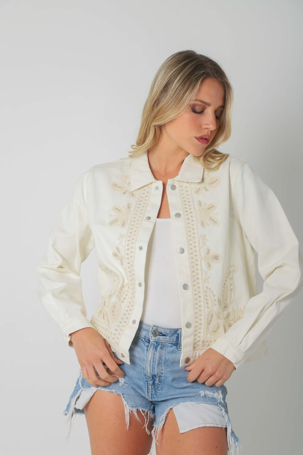 Chaqueta FORTY de Gabardina Bordada GUF6005