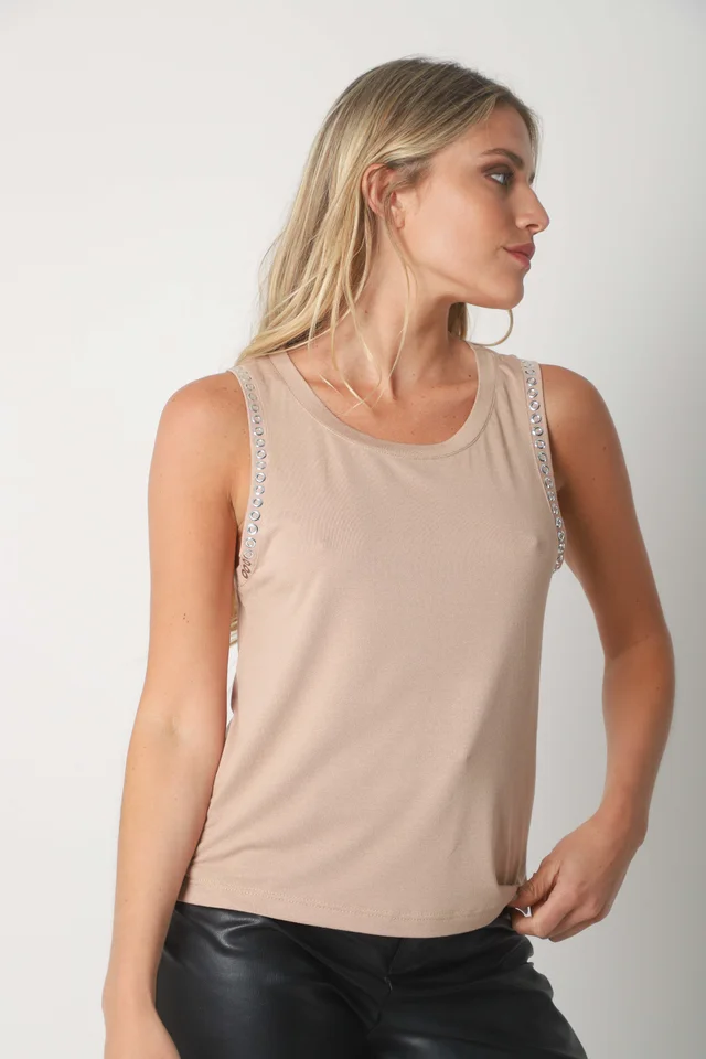Musculosa Mile Creppe c/ Tachas