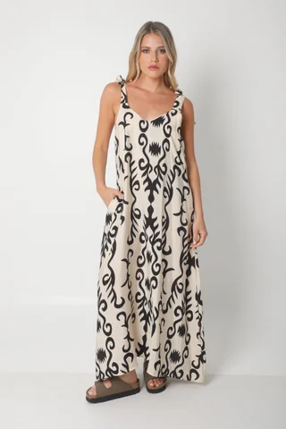 Vestido NISSI BULGARO AMPLIO de creppe c/ Tiras y Bolsillos - Vista 1