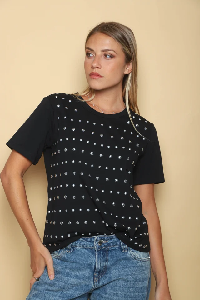Remera KARSY con Tachas GUK70248