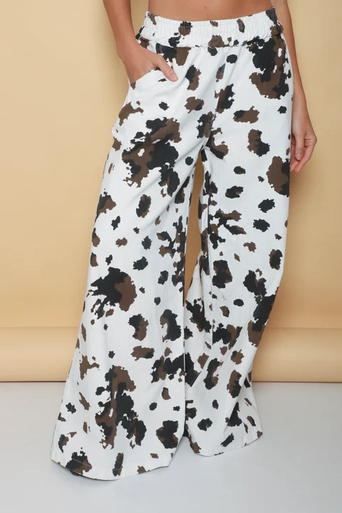 Pantalon Vaca Ancho de Gabardina con Bolsillos