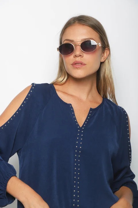 Blusa GAMBER SATEN C/ Hombro Descubierto y Tachas GU0341