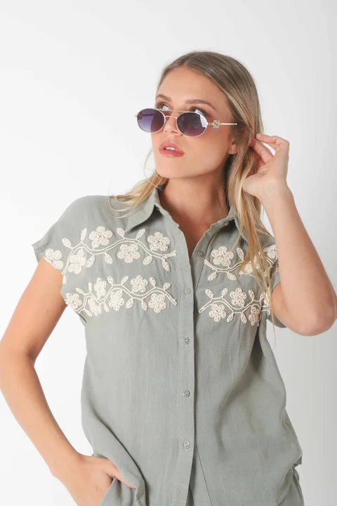 Conjunto GINEVA LINO C/Bordado GUK70152/70153