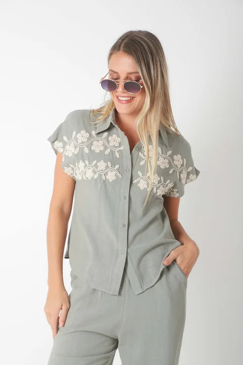 Conjunto GINEVA LINO C/Bordado GUK70152/70153