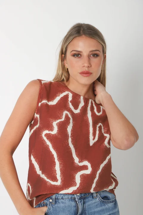 Musculosa KAROLA estampada GUK70151