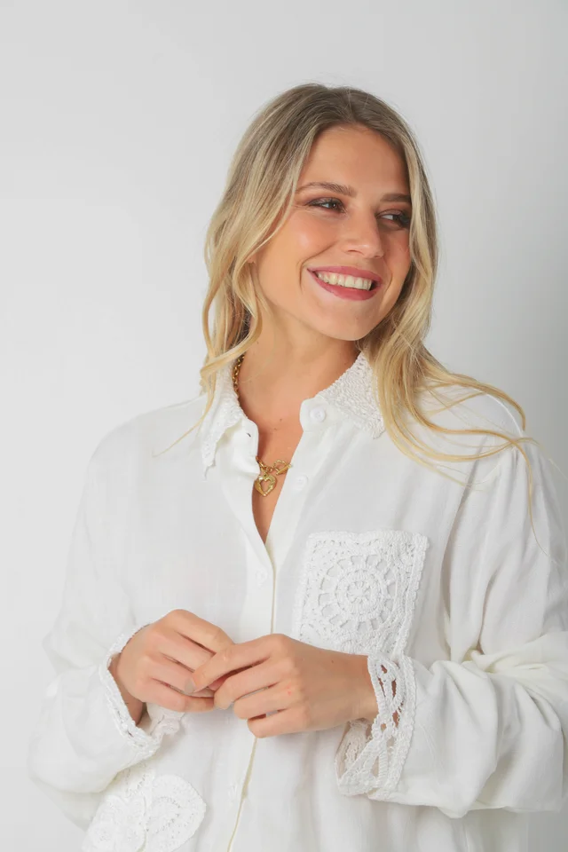Camisa Biela de LINO c/Crochet GU250116