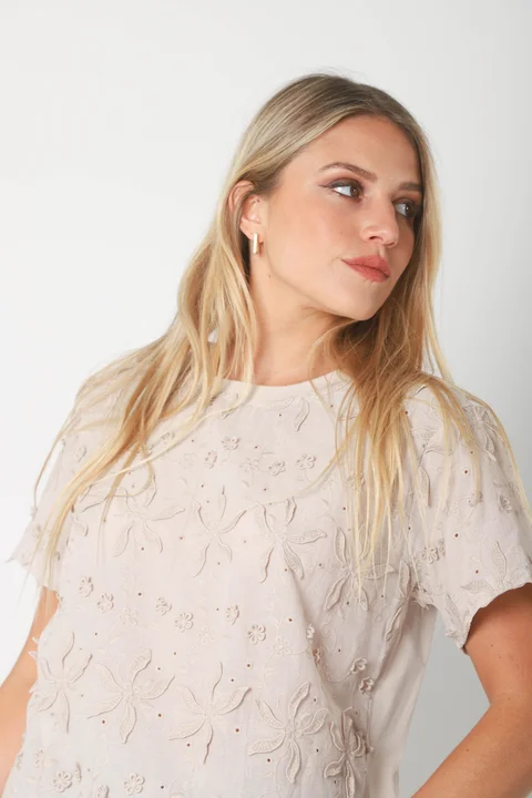 Remera SHANGAI Bordada GU5161