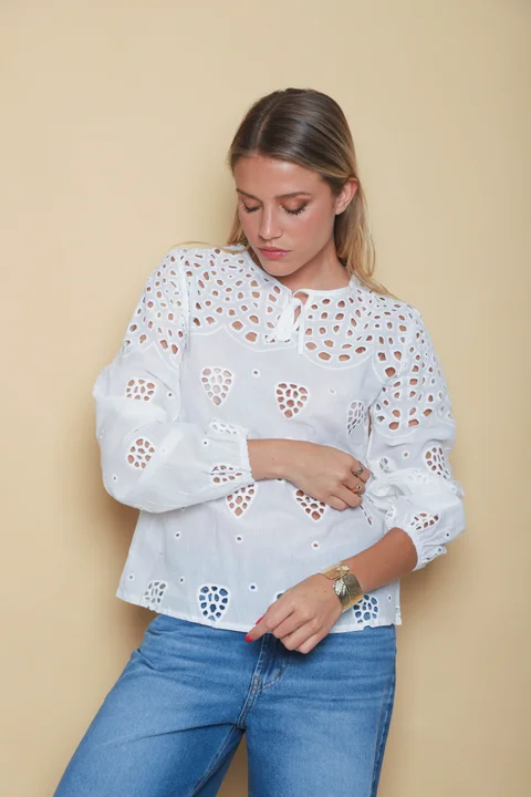 Blusa SINGARA BRODERIE GUK70092