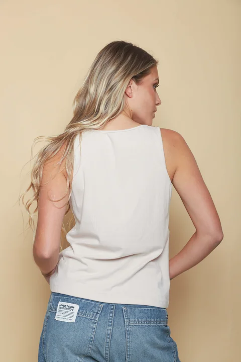 Musculosa Lizzie Tachas GU4024