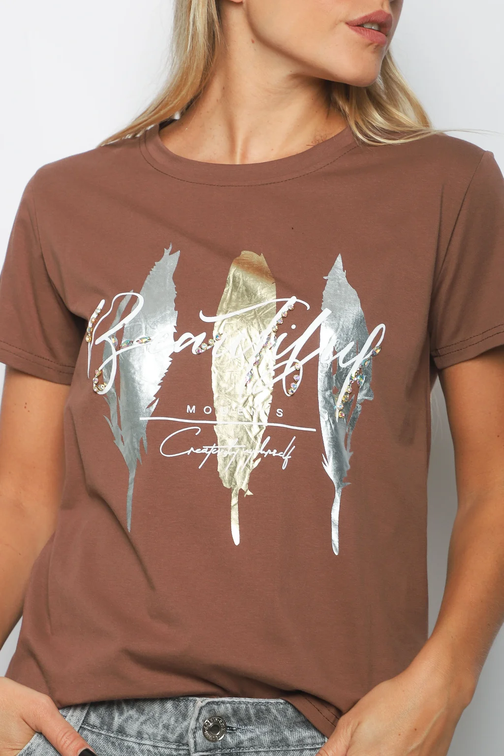 Remera BEAUTIFUL PLUMAS c/ Piedras GUJ5223