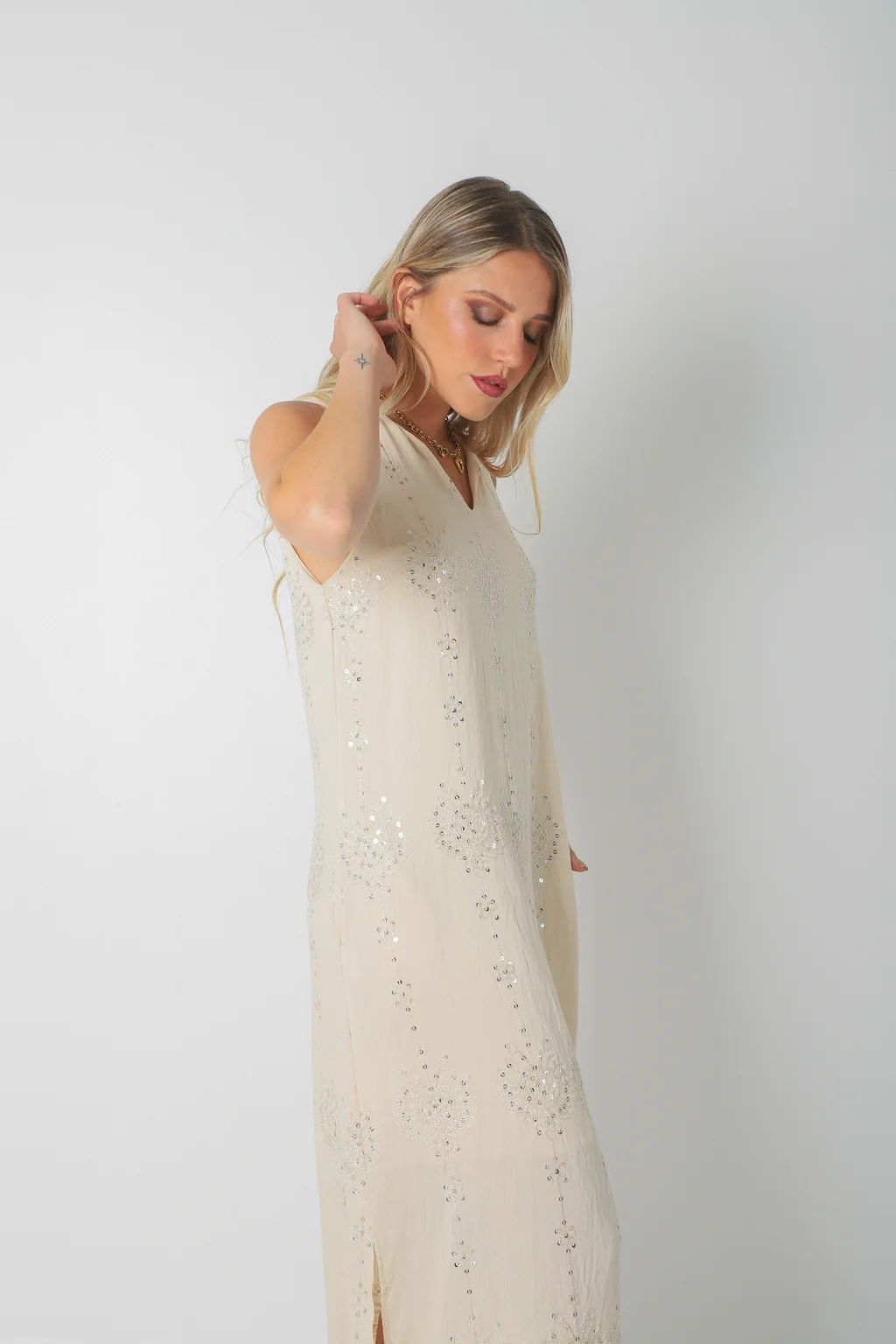 Vestido ZAFIRO de Lino c/Lentejuelas Hojas y Bolsillos GU250107