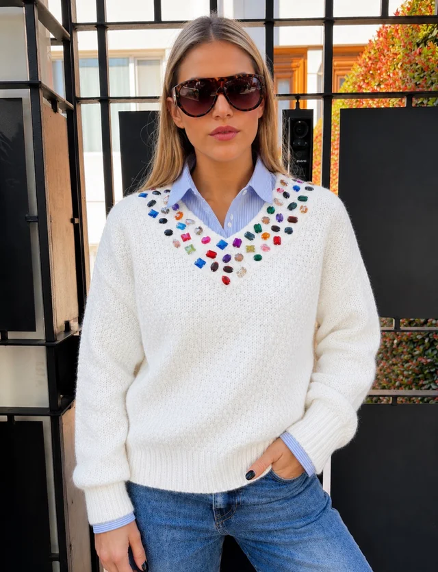 Sweater LUXE Escote V con Piedras de Colores GU81330