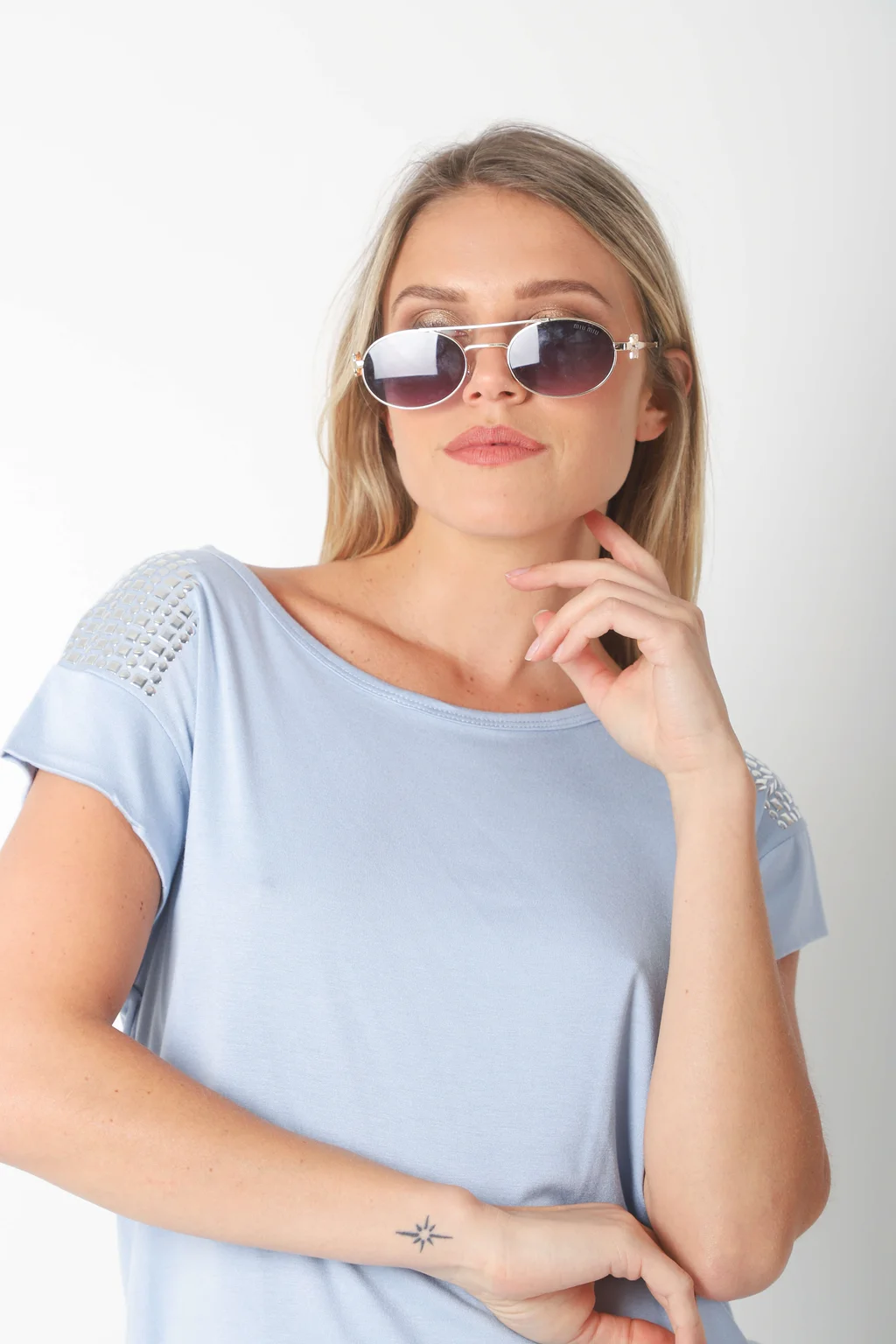 Remera Alyssa Viscosa Lycra con Tachas