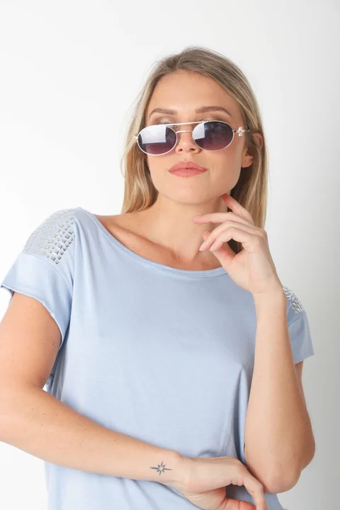 Remera Alyssa Viscosa Lycra con Tachas