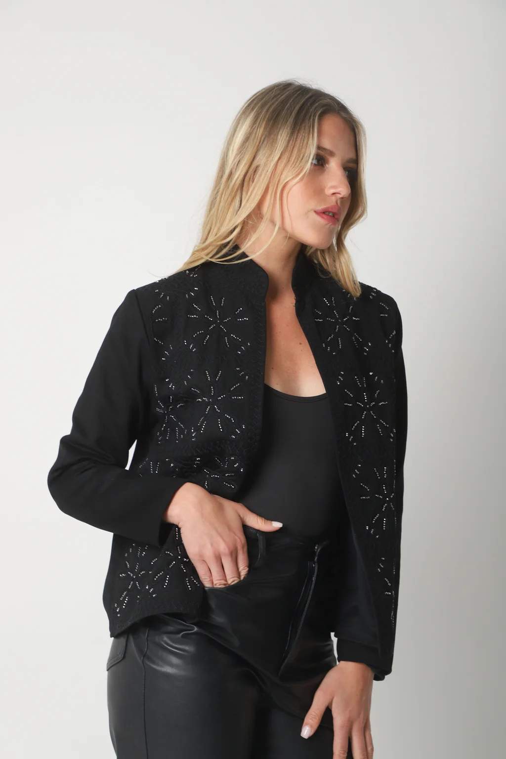 Chaqueta ZAMMA Bordada GU6003