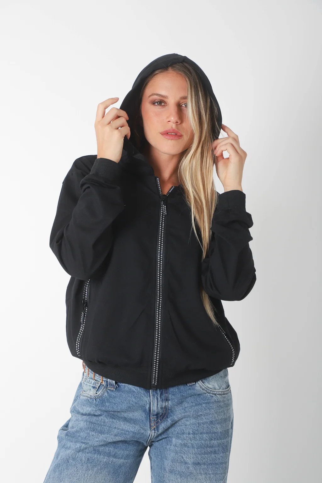 Campera Siena Black Algodon con Cierres con Brillos GUK166