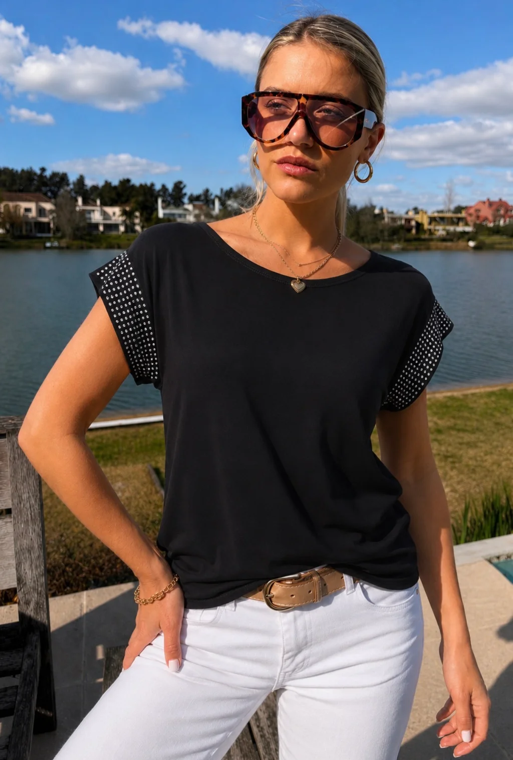 Remera KILIM de Modal Viscosa c/ Tachas en Mangas