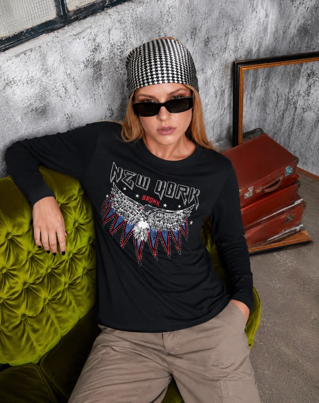 Remera NEW YORK c/strass GUK70035