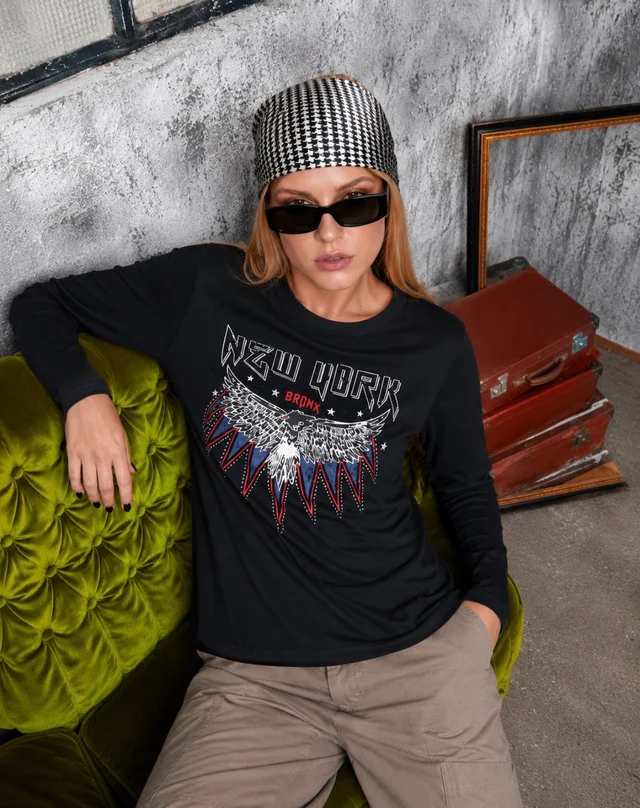 Remera NEW YORK c/strass GUK70035