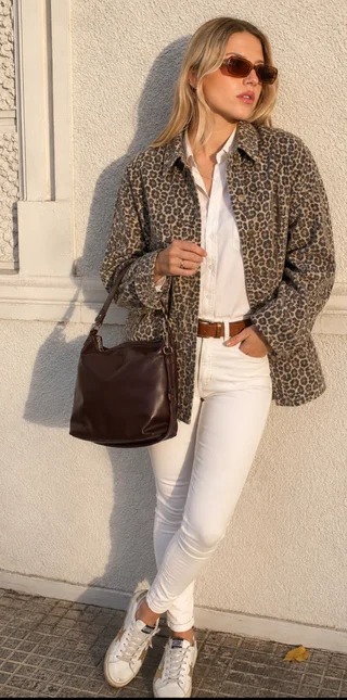 Camisaco Amplio BERLIN PRINT Gabardina con Tachas GU70012 - Vista 3