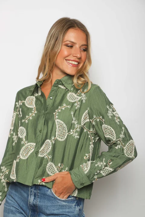 Camisa Bulgara Bordada GUK70133/33013