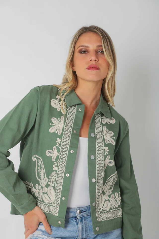 Chaqueta FORTY de Gabardina Bordada GUF6005