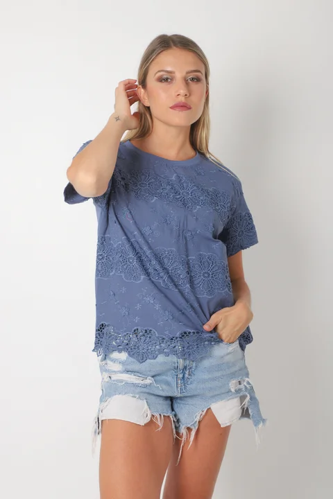 Remera KOISY Broderie Bordada GU5164