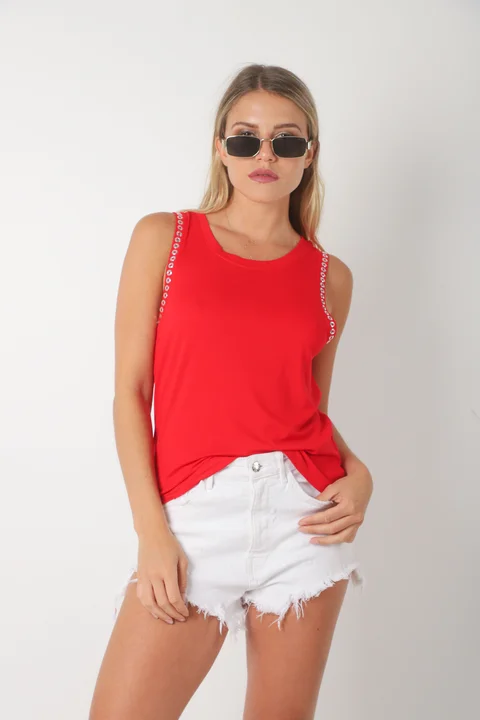 Musculosa Mile Creppe c/ Tachas