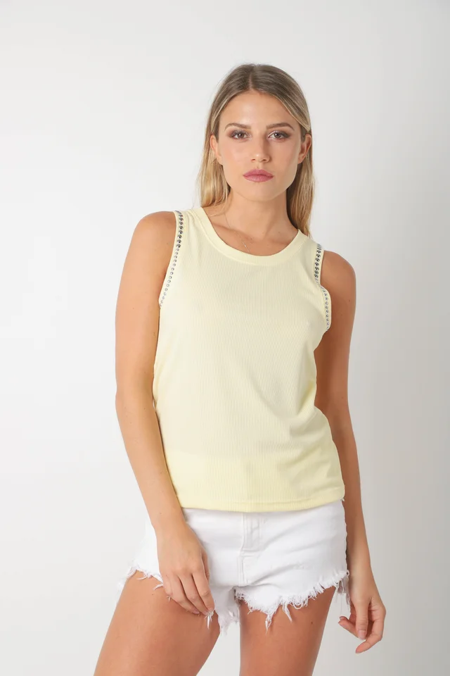 Musculosa DARE Morley Bombe c/ Tachas