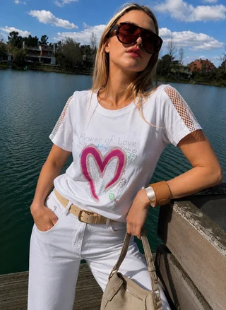 Remera Kamet Corazon GU35639 - Vista 3