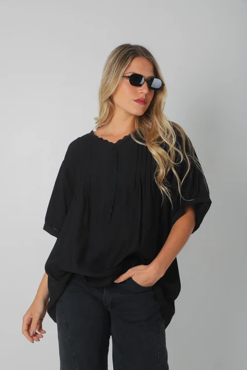 Blusa AMARE Lino c/ puntilla GU0334