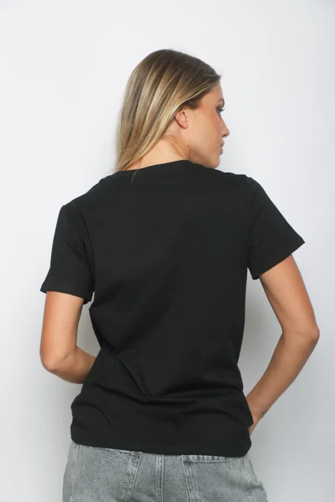 Remera ARIN Bordada GU6266