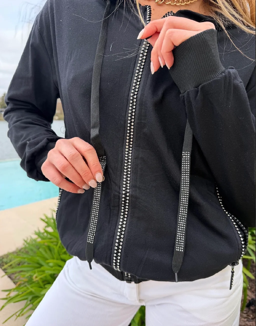 Campera SIENA Black Algodon con Cierres con Brillos GUK166
