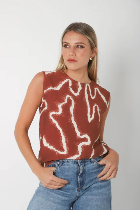 Musculosa KAROLA estampada GUK70151