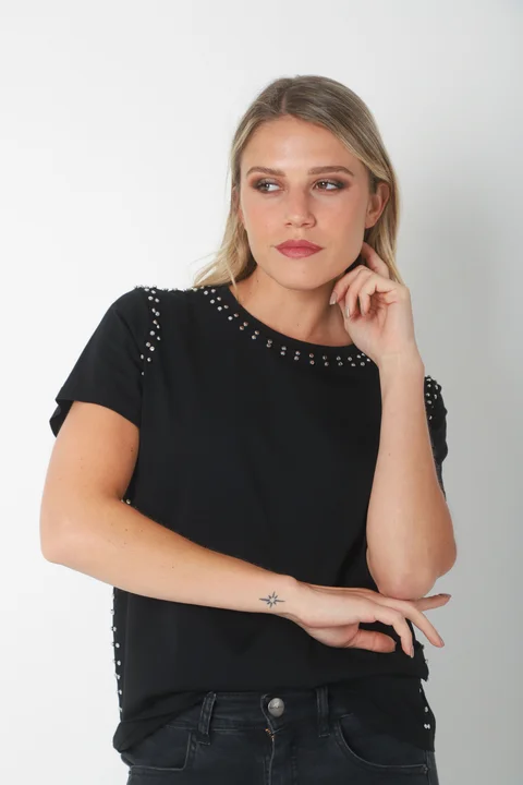 Remera SENSU Algodon Lycra c/Tachas GU733