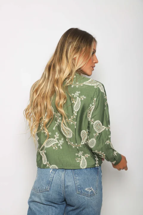 Camisa Bulgara Bordada GUK70133/33013