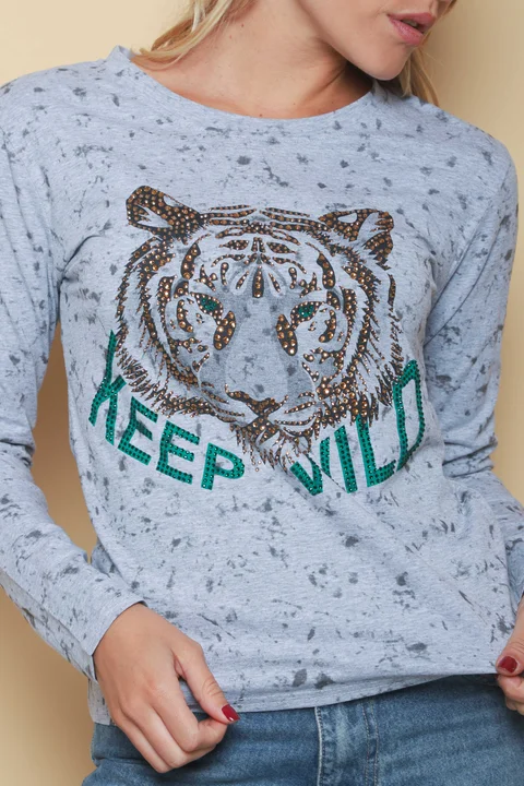 Remera KEEP WILD Batik con strass GU5126