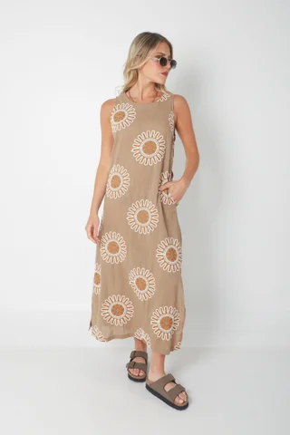 Vestido CIRUS Lino Bordado c/ Bolsillos GU250109 - Vista 4