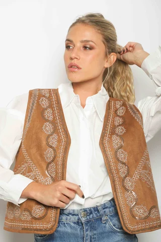 Chaleco KRAVI Gamuza Bordado GU561 - Vista 3