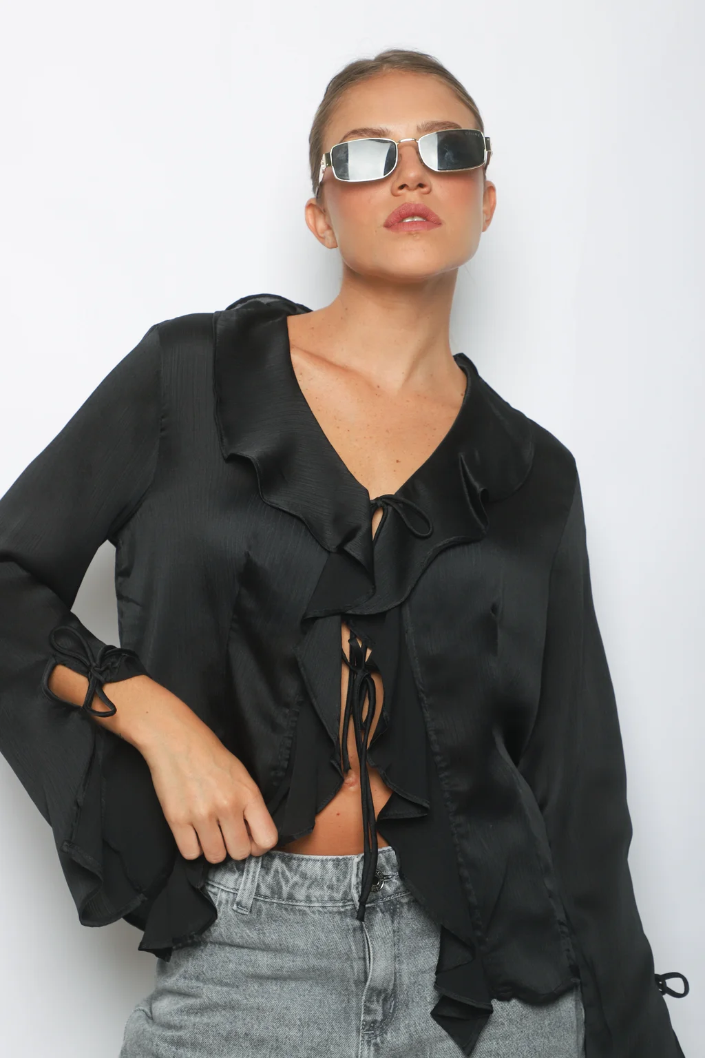 Blusa WENDY SATEN C/Volados GU0343